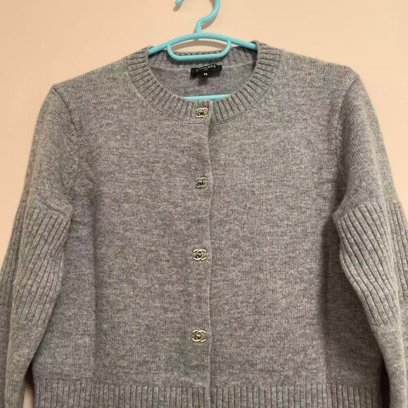 Chanel Gray Knit Cardigan - Picture 3 of 11